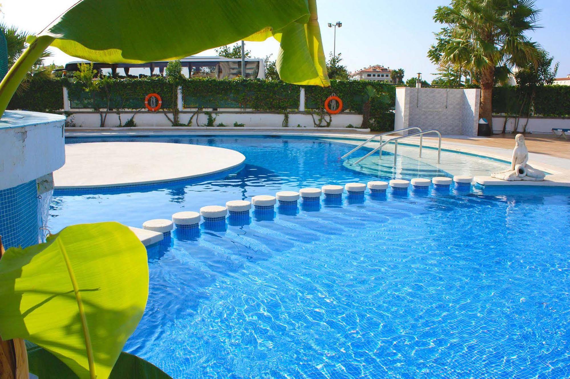 H-Top Paradis Park Pineda de Mar Exterior photo